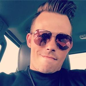 Meet your Posher, Evan